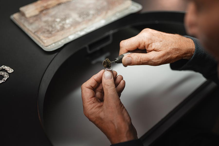 Gray’s Jewelers: Why Handcrafted Custom Jewelry Is Worth the Investment